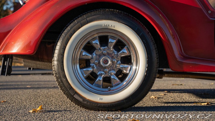 Ostatní značky Ostatní modely Pilgrim Bulldog MG 1973