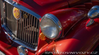 Ostatní značky Ostatní modely Pilgrim Bulldog MG 1973