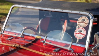 Ostatní značky Ostatní modely Pilgrim Bulldog MG 1973