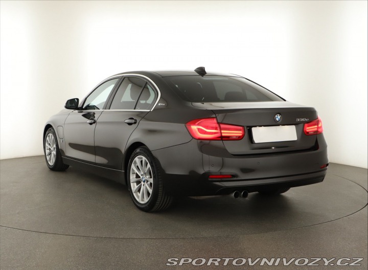 BMW 3 330e iPerformance 2016