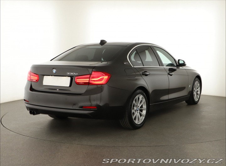 BMW 3 330e iPerformance 2016