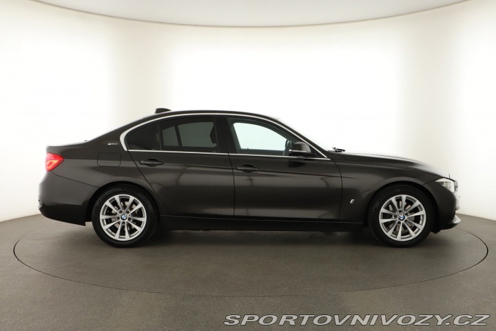 BMW 3 330e iPerformance 2016