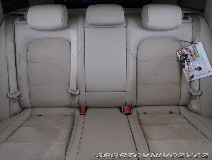 Škoda Superb Comfort 3.6 FSI V6 2012