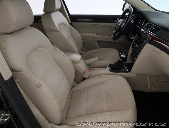 Škoda Superb Comfort 3.6 FSI V6 2012