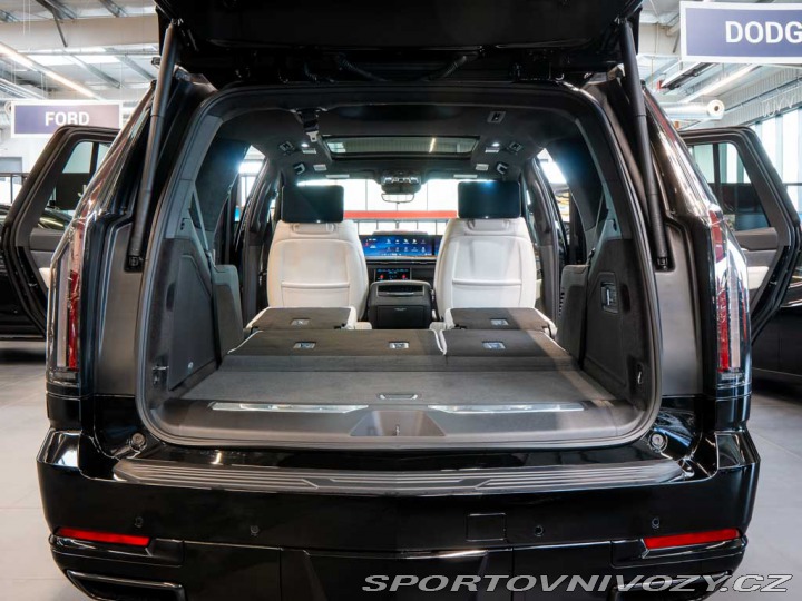 Ostatní značky Ostatní modely Cadillac Escalade 6.2 V8 Sport Platinum 202 2025