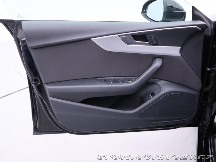 Audi A5 2,0 45TFSI Quattro Advanc 2022