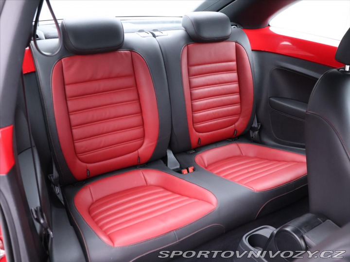 Volkswagen Beetle 1,2 TSI 77kW Aut.klima Ků 2015
