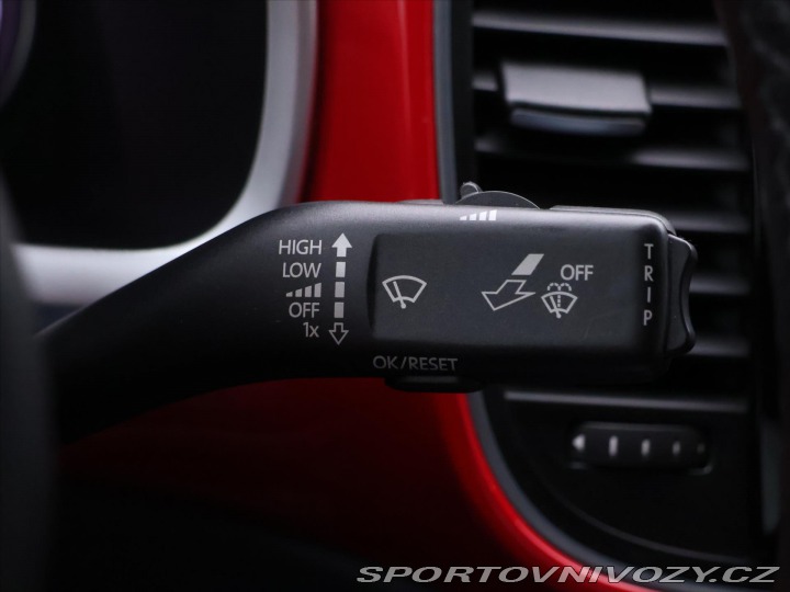 Volkswagen Beetle 1,2 TSI 77kW Aut.klima Ků 2015