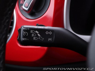 Volkswagen Beetle 1,2 TSI 77kW Aut.klima Ků 2015