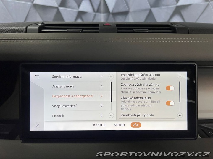 Ostatní značky Ostatní modely Land Rover Defender P400 X110, PANORAMA, HEAD 2021