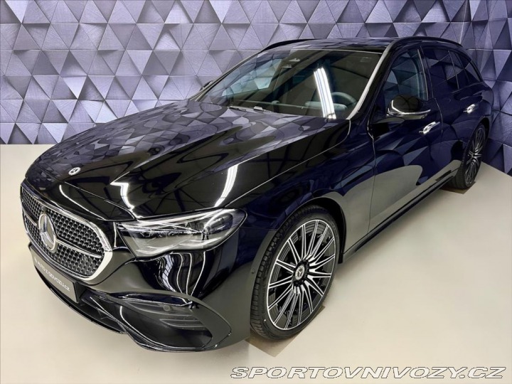 Mercedes-Benz E 220d 4M AMG, PANORAMA, TA 2025