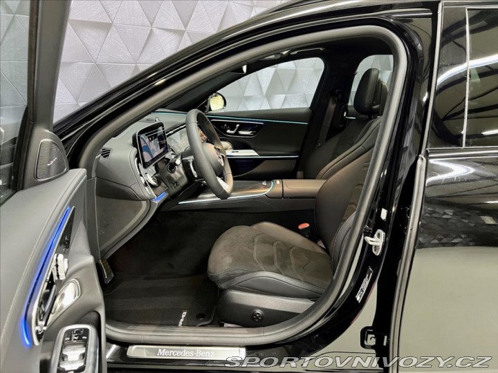 Mercedes-Benz E 220d 4MATIC, AMG PREMIUM 2025