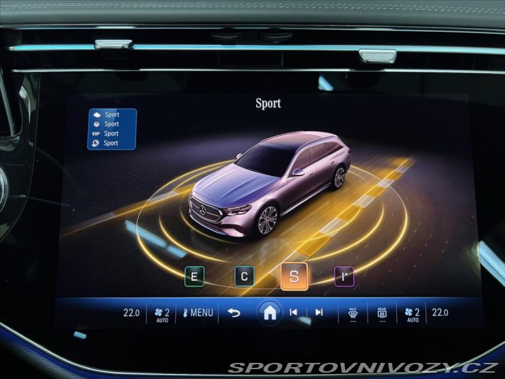 Mercedes-Benz E 220d 4M AMG, PANORAMA, TA 2025