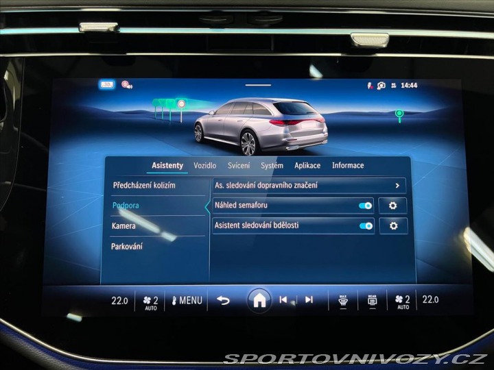 Mercedes-Benz E 220d 4M AMG, PANORAMA, TA 2025