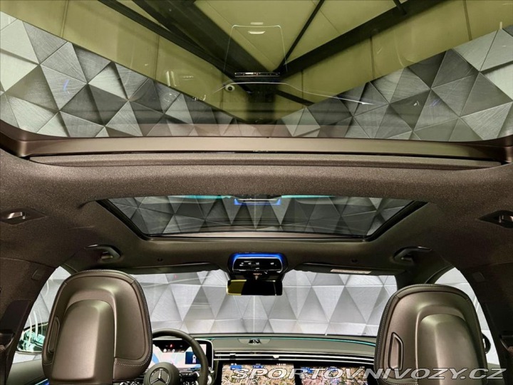 Mercedes-Benz E 220d 4MATIC, AMG PREMIUM 2025