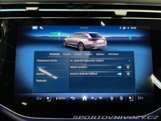 Mercedes-Benz E 220d 4M AMG, PANORAMA, TA 2025