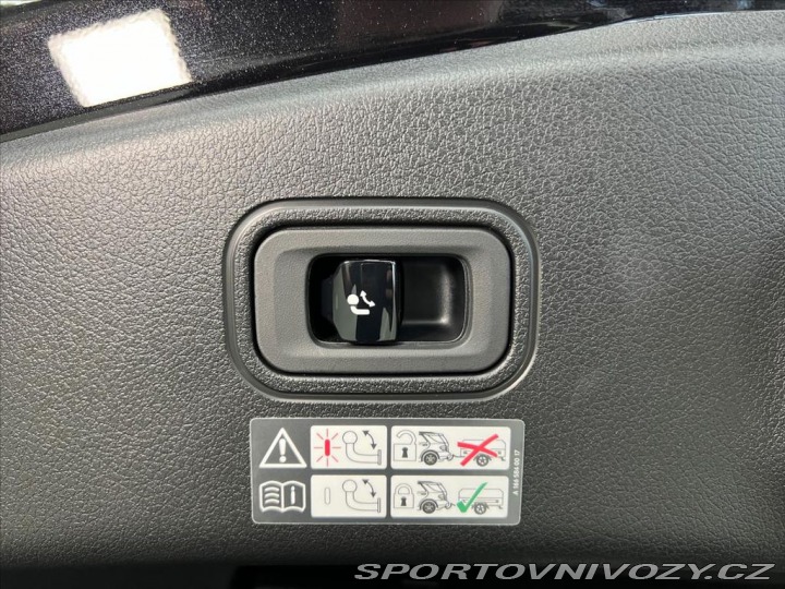 Mercedes-Benz Ostatní modely 300 4MATIC AMG, PANORAMA 2024