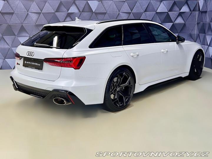 Audi RS6 PERFORMANCE, AKRAPOVIČ, B 2025