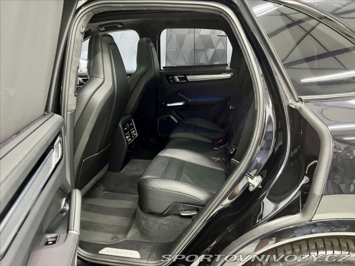 Porsche Cayenne TURBO, CERAMIC, PANO, NIG 2018