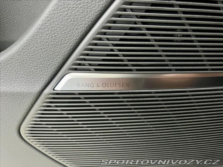 Audi SQ7 QUATTRO, 7.MÍST, WEBASTO, 2026