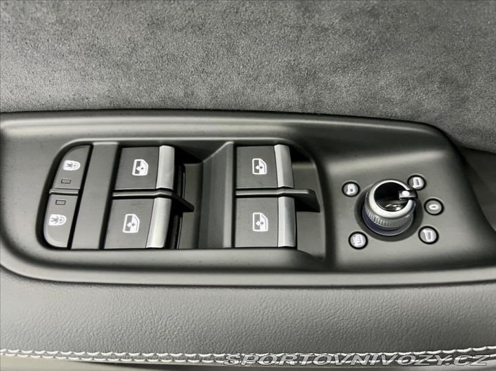 Audi SQ7 QUATTRO, 7.MÍST, WEBASTO, 2026