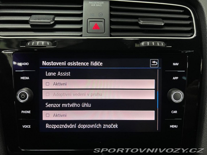 Volkswagen Golf R 221kW DSG 4M, SPORT. VÝ 2019