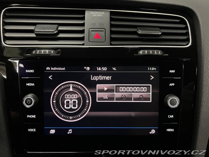 Volkswagen Golf R 221kW DSG 4M, SPORT. VÝ 2019