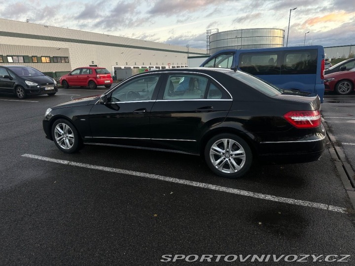 Mercedes-Benz Ostatní modely w212 1800