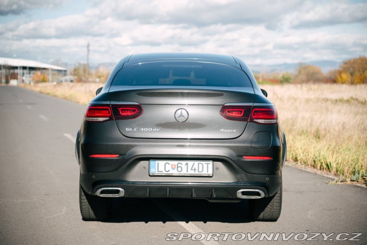 Mercedes-Benz Ostatní modely GLC Kupé Kupé  300de 4MATIC AMG Li 2021