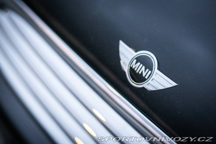 Mini Cooper R56 88kW - AJ NA SPLÁTKY 2009
