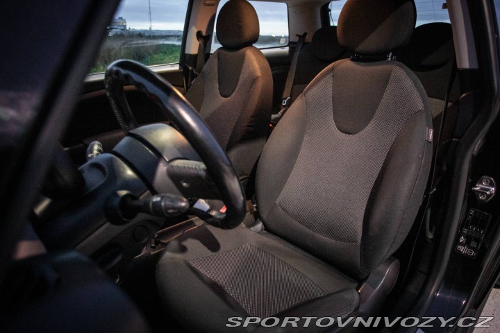 Mini Cooper R56 88kW - AJ NA SPLÁTKY 2009