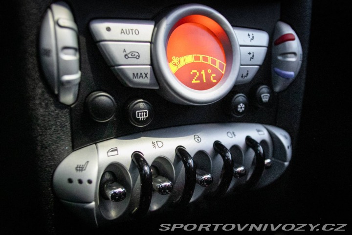 Mini Cooper R56 88kW - AJ NA SPLÁTKY 2009