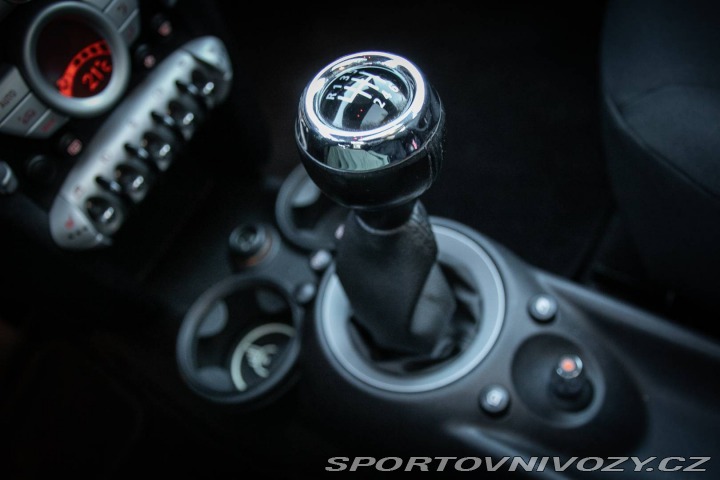 Mini Cooper R56 88kW - AJ NA SPLÁTKY 2009