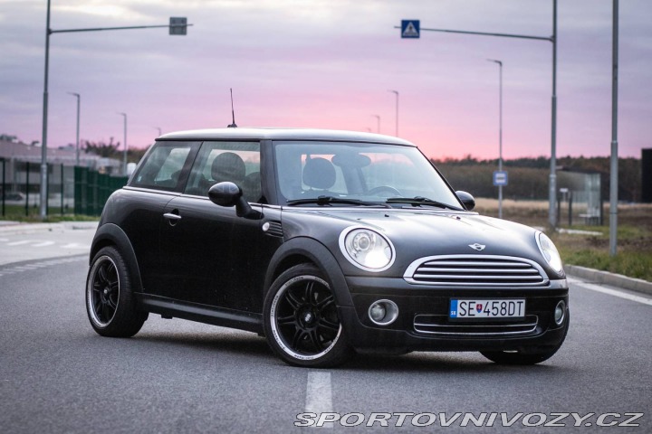 Mini Cooper R56 88kW - AJ NA SPLÁTKY 2009