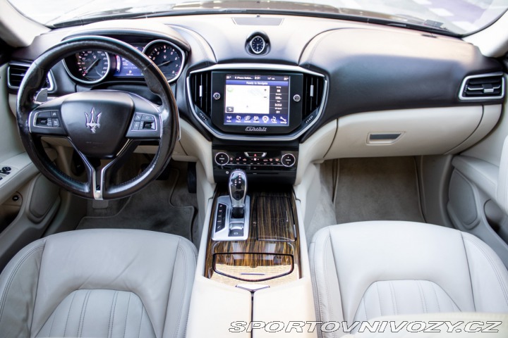 Maserati Ghibli S Q4 / AJ NA SPLÁTKY / P 2015