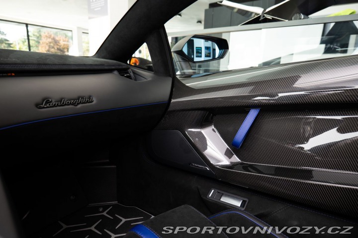 Lamborghini Aventador LP750-4 SV Roadster 1/599 2016