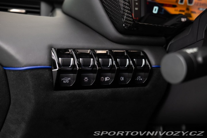 Lamborghini Aventador LP750-4 SV Roadster 1/599 1800