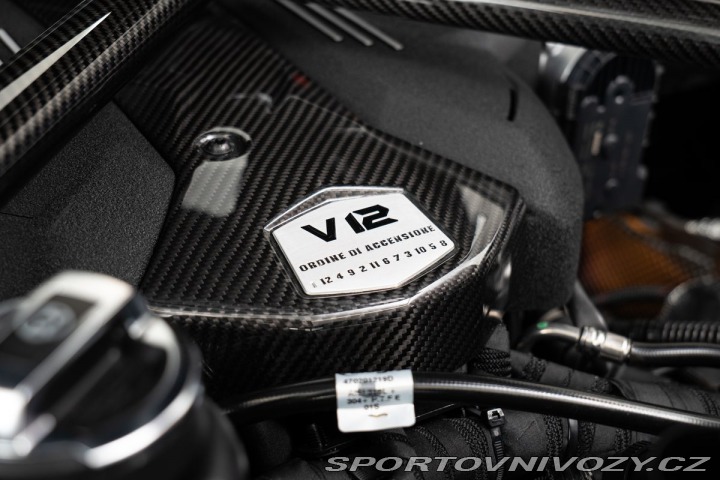 Lamborghini Aventador LP750-4 SV Roadster 1/599 2016