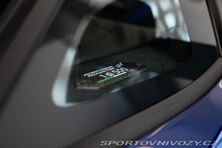 Lamborghini Aventador LP750-4 SV Roadster 1/599 1800