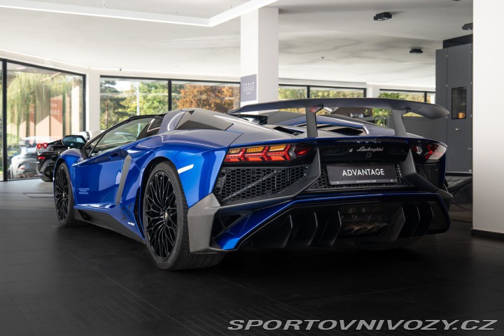 Lamborghini Aventador LP750-4 SV Roadster 1/599 2016