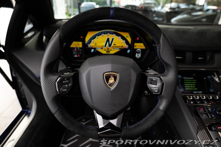 Lamborghini Aventador LP750-4 SV Roadster 1/599 2016