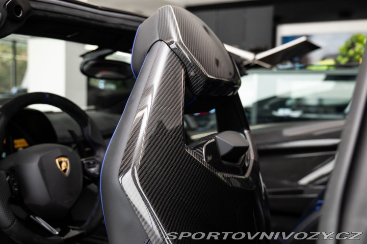 Lamborghini Aventador LP750-4 SV Roadster 1/599 1800