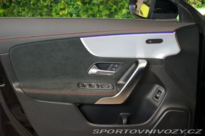 Mercedes-Benz CLA 180*AMG*CARPLAY*CAMERA*LE 2022