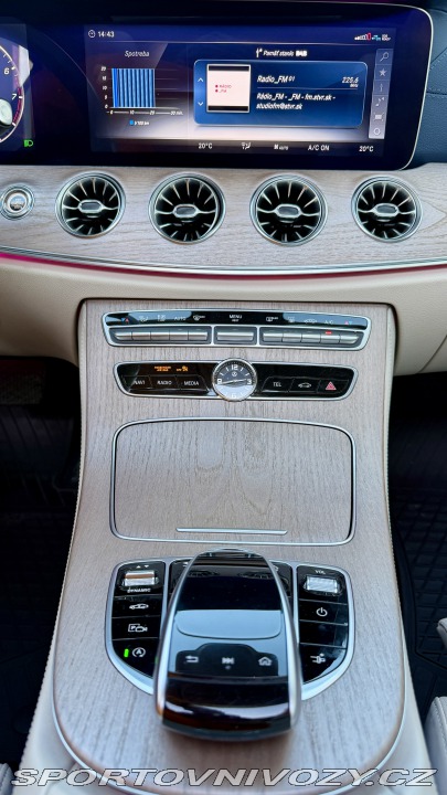 Mercedes-Benz E  2018