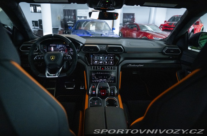 Lamborghini Urus Standard 2022