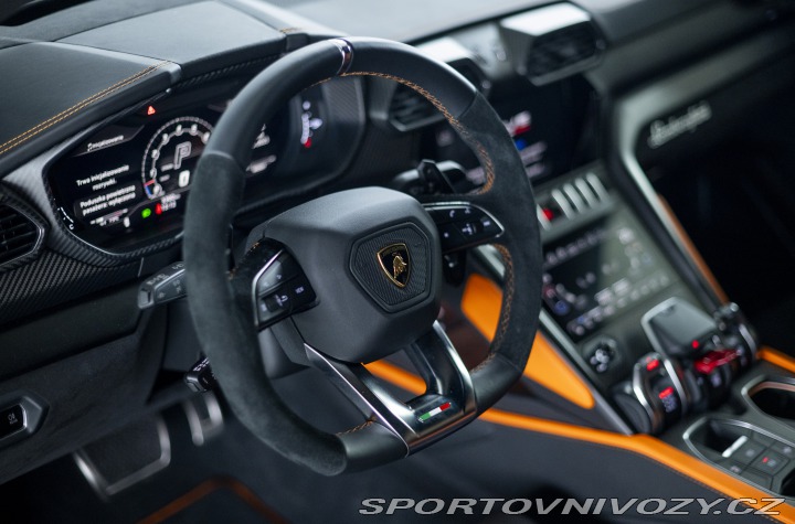 Lamborghini Urus Standard 2022