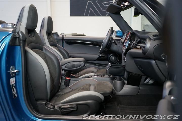 Mini Cooper JCW*CABRIO*170kW*CAMERA*C 2022