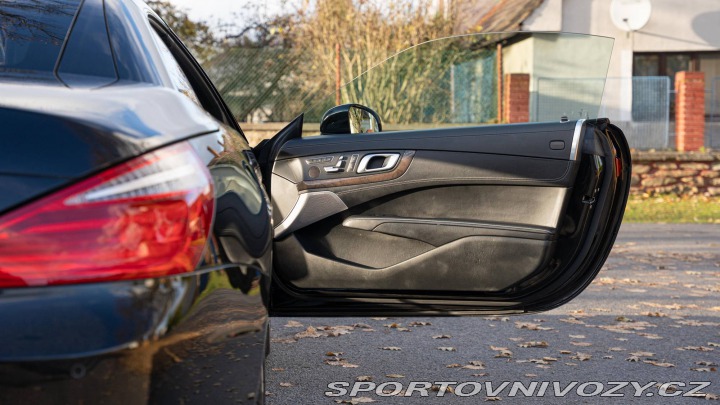 Ostatní značky Ostatní modely Mercedes Benz SL5000 R231 2012