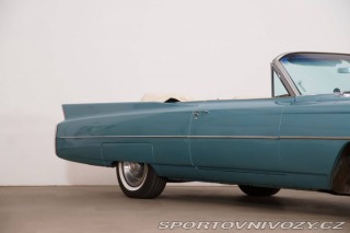 Ostatní značky Ostatní modely Cadillac Series 62 Convertible 6.4 V8 Hydra-Matic 1963
