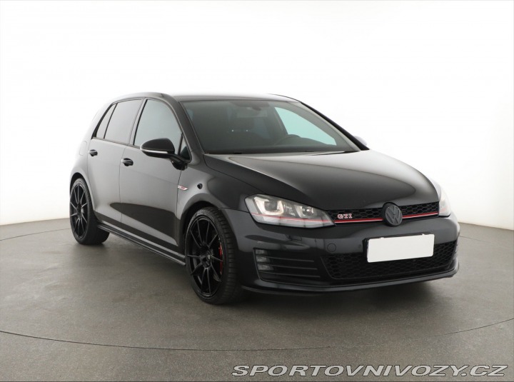 Volkswagen Golf 2.0 GTI 2015